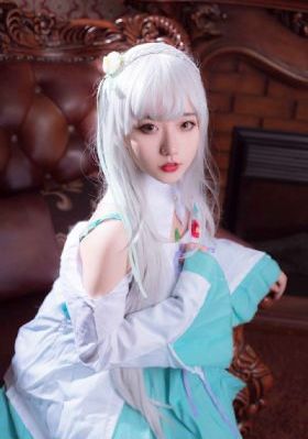 丝袜会所演员表_影视大全免费在线观看播放