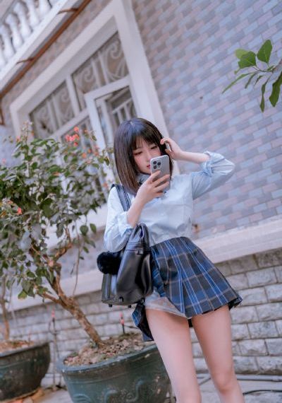 免费看破外女出血过程_DVD高清完整版