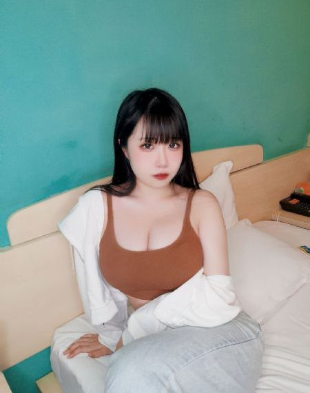 黄中黄网站_DVD全集免费播放