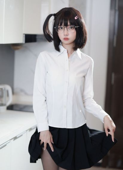 乡村玉米地周婶的小说叫什么名字_DVD电影完整版在线观看