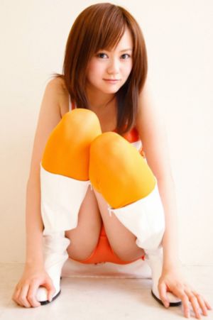 坤坤寒进桃子里嗟嗟嗟视频_720高清完整版播放