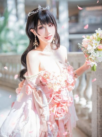 放荡少妇张开双腿任人玩视频_快播高清无删减WWW