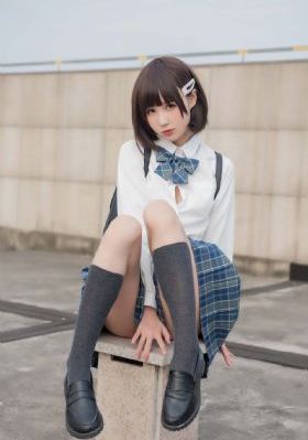 美女和男生羞羞脱内衣图片_字幕高清版在线观看