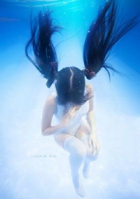 美女黄色大片久久_DVD视频大全
